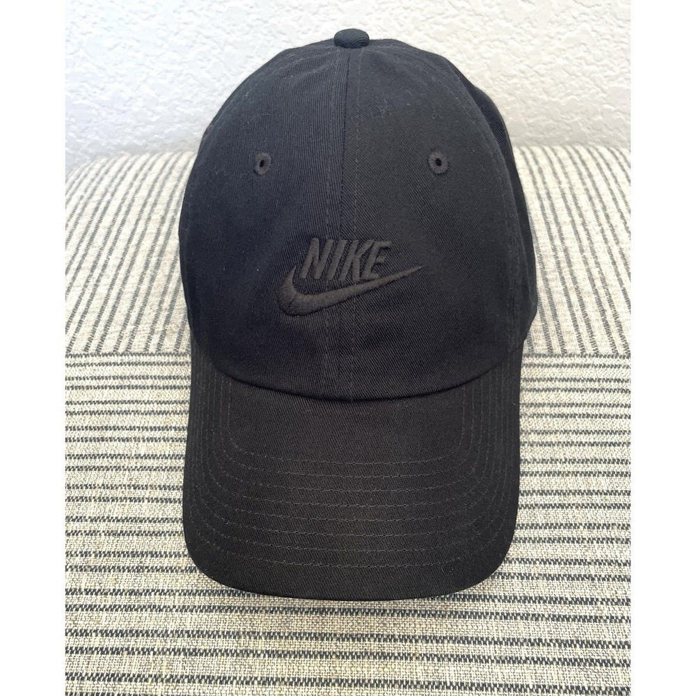 Nike Club Unstructured Futura Wash Cap Size S/M Triple Black Hat FB5368 010